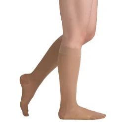 EvoNation Everyday Sheer 20-30 mmHg Knee High